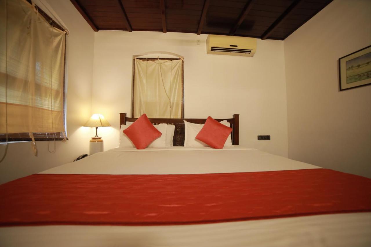 Heritage Methanam Kochi Exterior photo